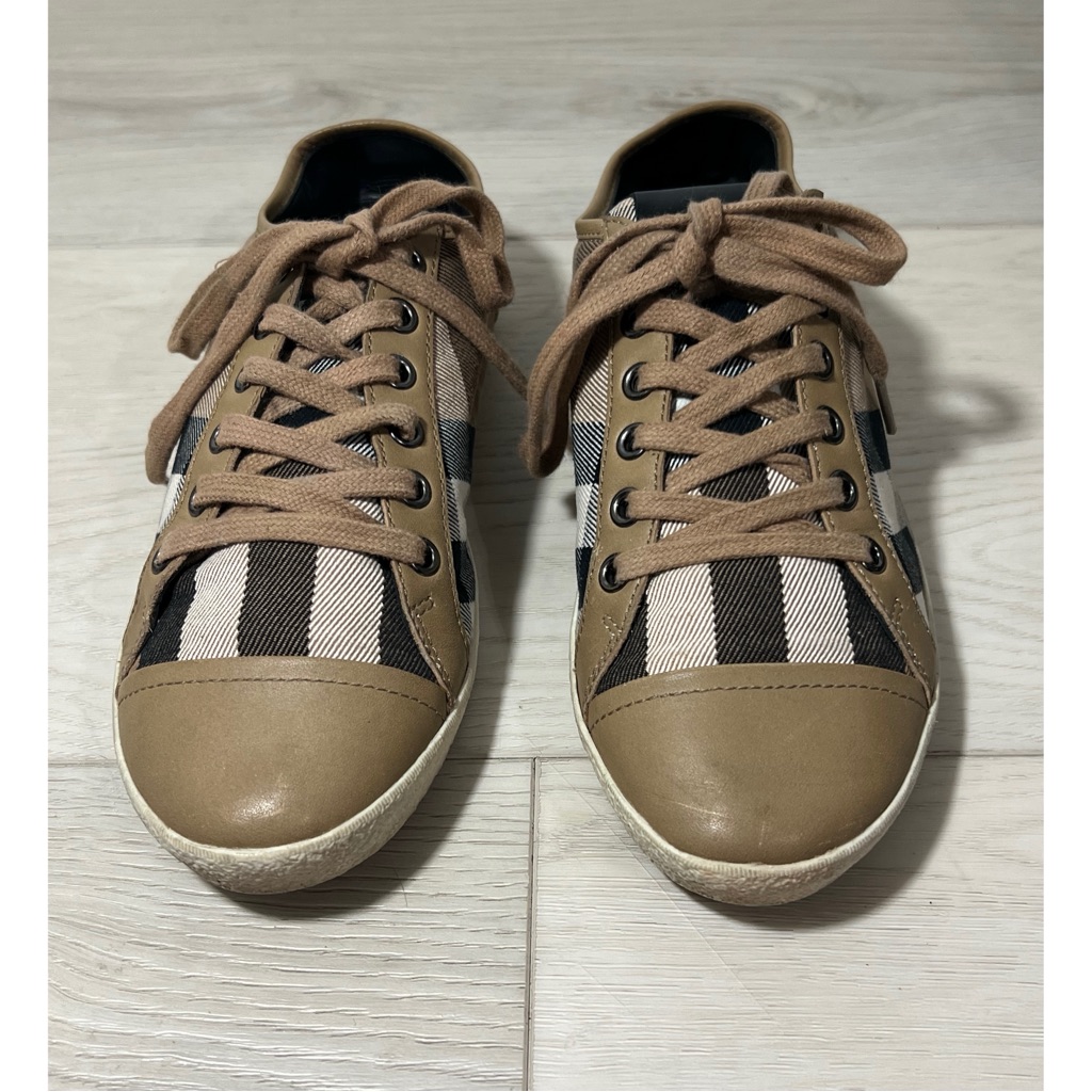 Burberry Vintage Housecheck Low Top Sneakers